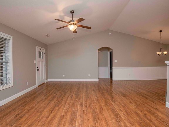4th image of 5520 Meadow Wells Dr