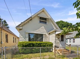 38 Sobieski St, Rochester, NY 14621