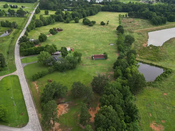 4936 Tryon Rd, Longview, TX 75605