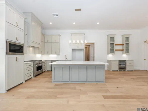 2730 Pointe Marie Dr, Baton Rouge, LA 70820