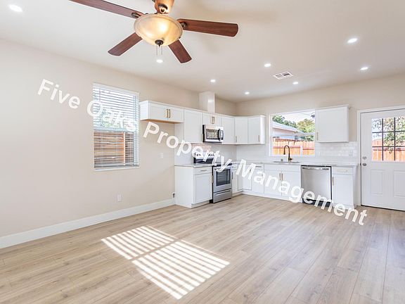 3rd image of 811 1/2 Natoma St