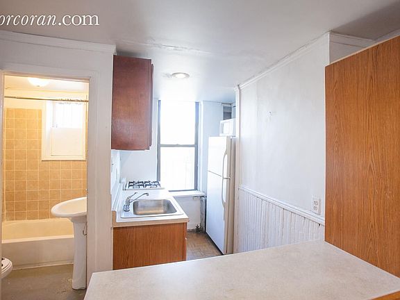 3rd image of 70 Steuben St APT 3L