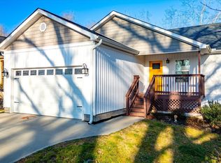 173 Riverside Dr, Taylors, SC 29687