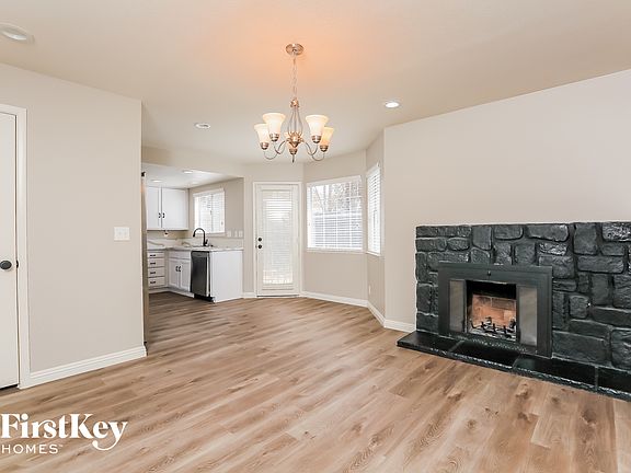 4th image of 1113 Passion Flower Cir