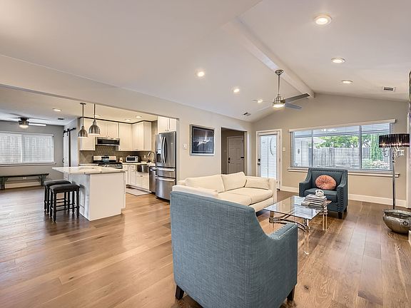 4th image of 7317 La Bolsa Dr