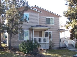 415 NE Dekalb Ave APT 3, Bend, OR 97701