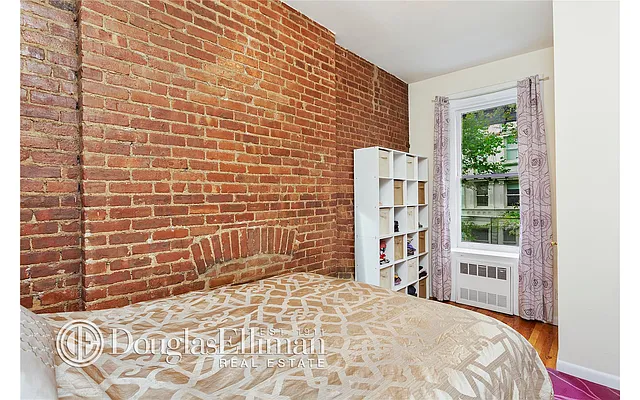 Rented by Douglas Elliman | media 26