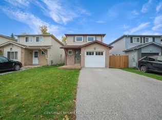 66 Corbett Dr, Barrie, ON L4M 5V3