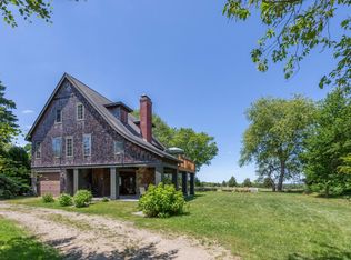 49 Calvert Pl, Jamestown, RI 02835