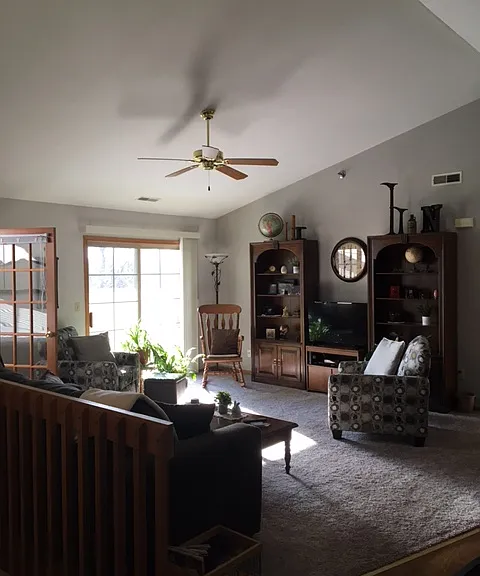 135 W Oak Leaf Dr #18 — Photo 5