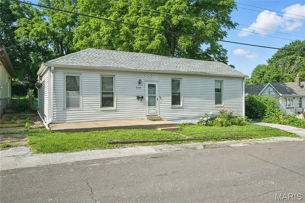 5206 Waldo Ave photo 1
