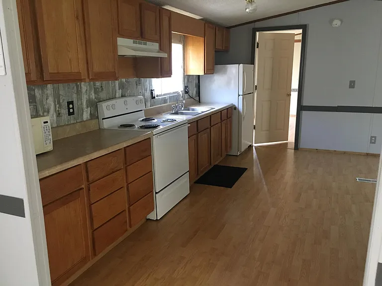 Antler Dr — Photo 2