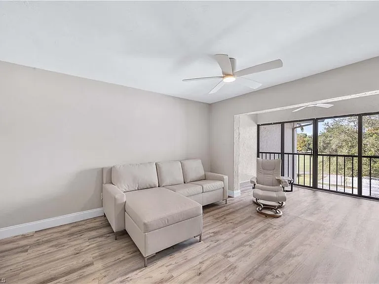 228 Fox Glen Dr #3310 — Photo 12