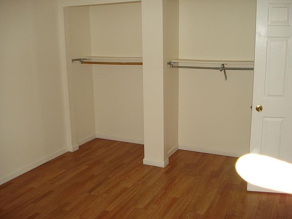 5th image of 2610 N Madelia St