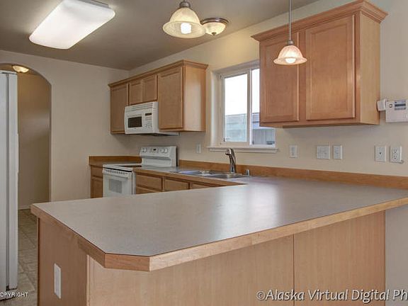 3rd image of 11049 Hannah Jane Pl #3