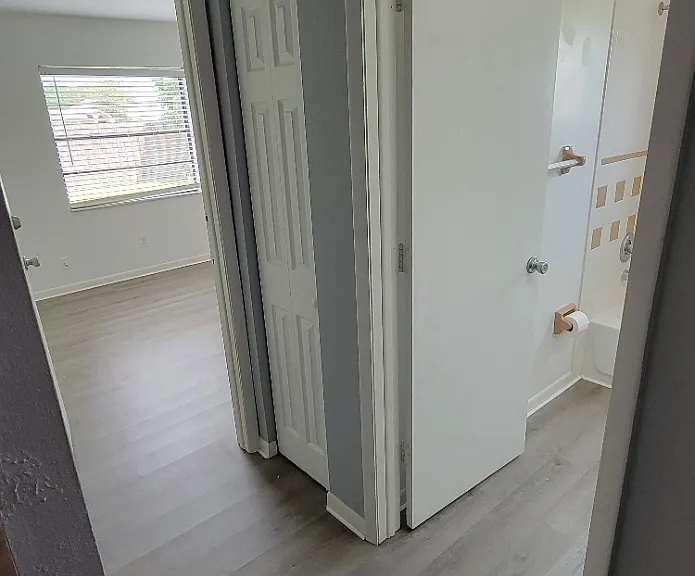 4650 Victoria Rd — Photo 19
