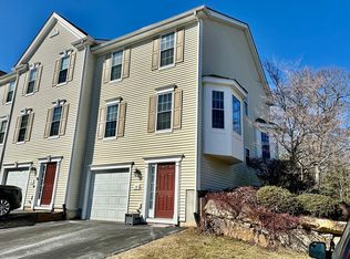 33 Daffodil Ct #33, South Grafton, MA 01560