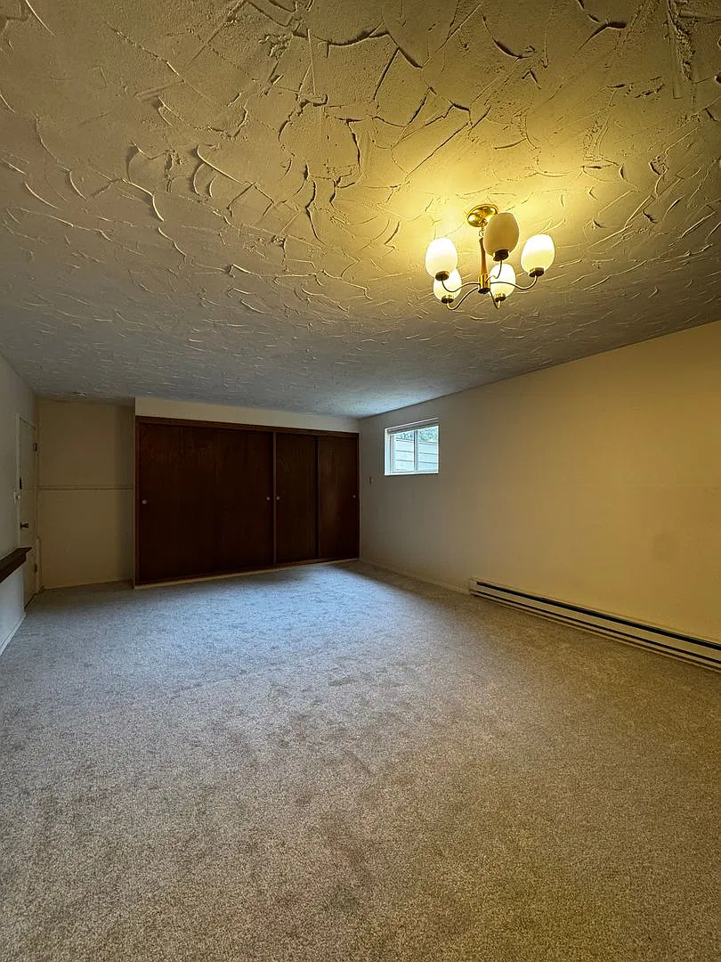 Brookside Manor — Photo 4
