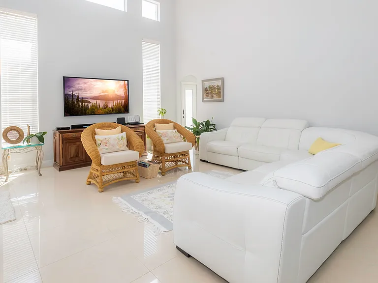 10849 Bal Harbor Dr — Photo 19