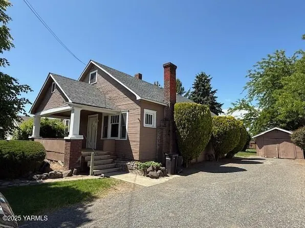 1216 S 44th Ave, Yakima, WA 98908