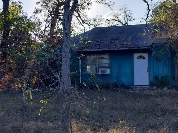 26573 Fawn Dr, Hempstead, TX 77445