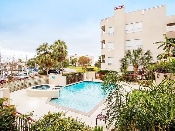 5th image of 1302 Marina Bay Dr APT 211-A