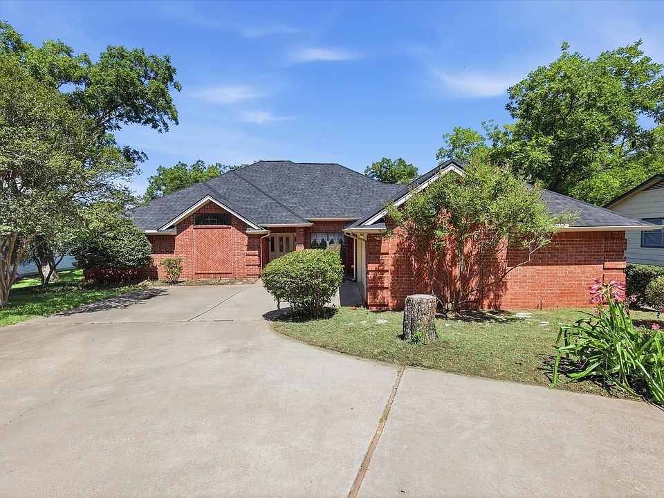 1st image of 3910 Bandera Dr