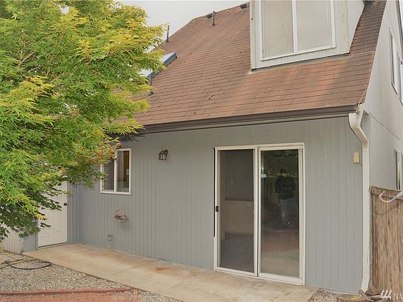 2nd image of 141 99th Street Ct E