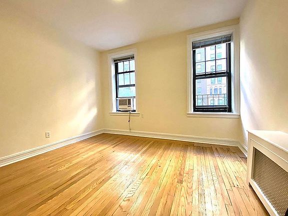 4th image of 146 W 79th St #2B1