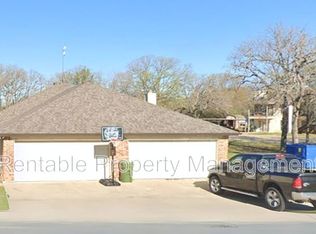 140 W Stage Coach Trl, Weatherford, TX 76087