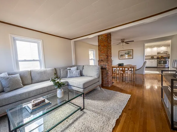 24 Jordan St, Haverhill, MA 01830