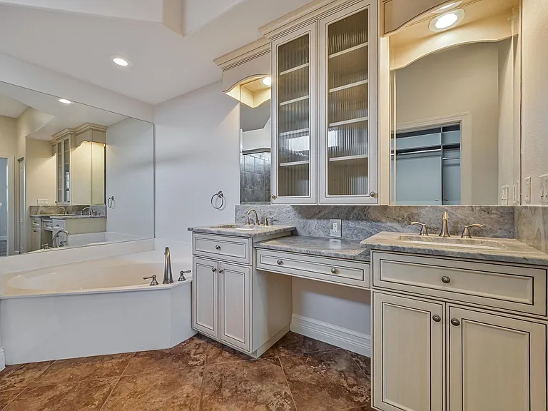 15238 Cortona Way — Photo 16