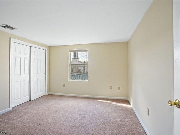 4th image of 565 N Main St Floor 2
