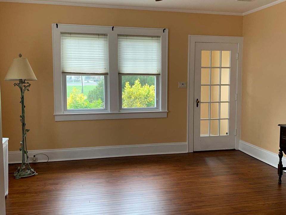 1st image of 31 Burtis Ave