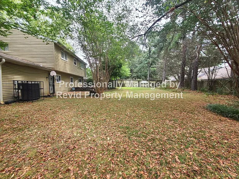 6771 Bainbridge Dr — Photo 46