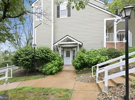 2807 S Woodrow St, Arlington, VA