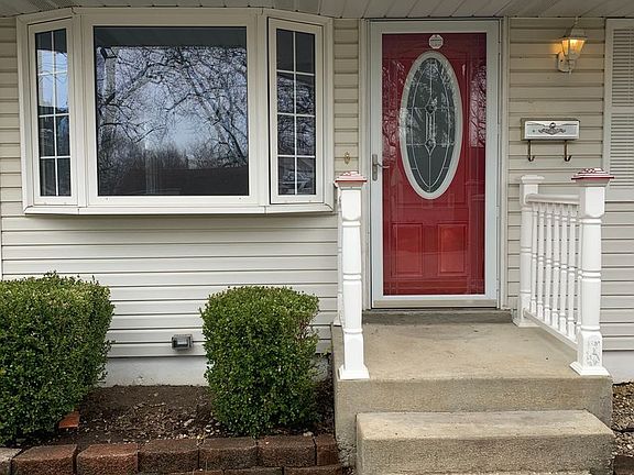 2nd image of 125 Elbring Dr