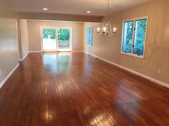 2nd image of 656 Deerfield Dr