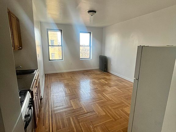 5th image of 91 E 208th St #K0