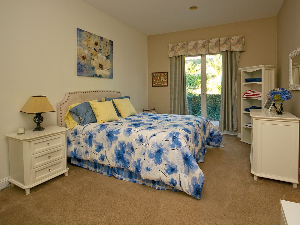 2nd image of 1739 Cleburn Ave