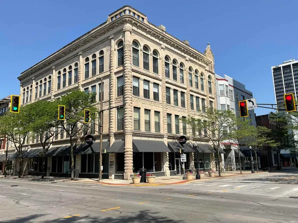 112 W Washington Blvd APT 319, Fort Wayne, IN 46802