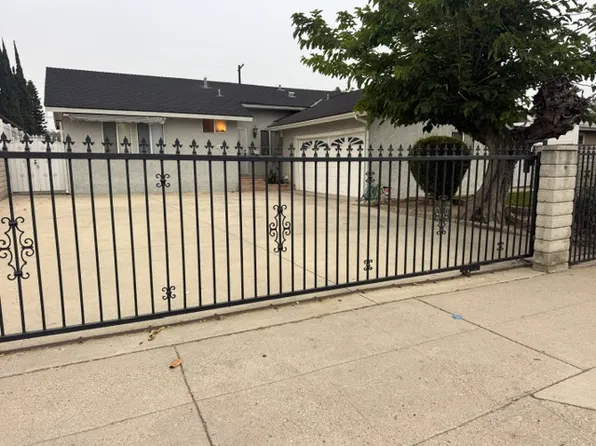 8366 Tampa Ave, Northridge, CA 91324