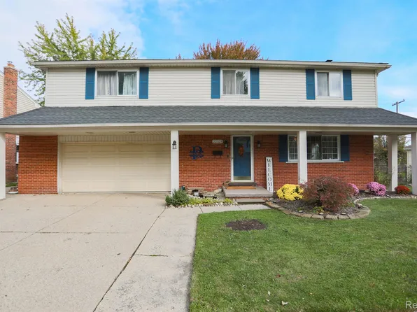 22325 Mylls St, Saint Clair Shores, MI 48081