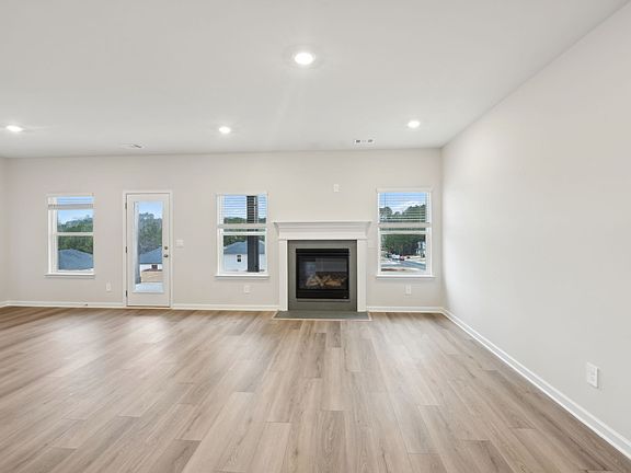 The Chatham floorplan with the Elemental 2 interior package.