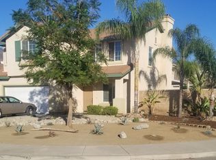 1005 Meadowlake Ln, Lake Elsinore, CA 92530