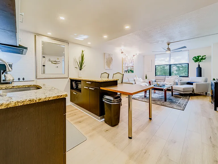 701 S Madison Ave #212 — Photo 15