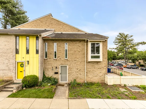 10229 Ridgeline Dr, Gaithersburg, MD 20886