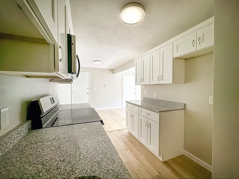 207 Samoset St #C3 — Photo 6