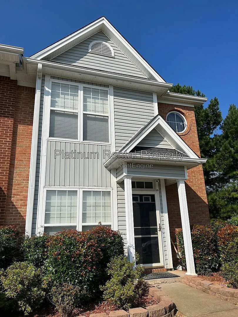 2 bed, 2.5 bath, 1400 sqft, $1,795 — Photo 1