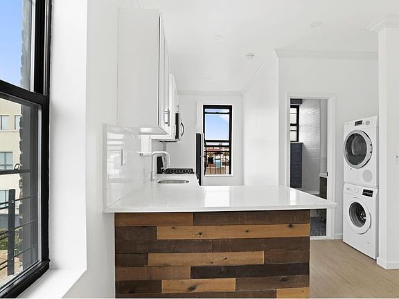 2nd image of 287 Clarkson Ave APT 4L